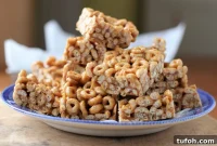 No-Bake 3-Ingredient Cereal Bars with Peanut Butter & Honey