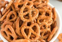 Crunchy Ranch Pretzel Bites: Savory Snack Recipe