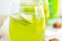 Caramel Apple Cocktail Recipe: Warm Autumn Drink with Bourbon