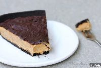 Decadent Chocolate Peanut Butter Cup Pie Recipe