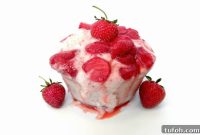 4-Ingredient Strawberry Ice Cream Recipe — Creamy & Fresh