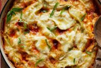Cheesy Baked Pasta Shells Stuffed with Savory Meat Sauce