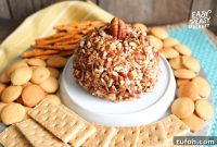 4-Ingredient Pumpkin Spice Cheese Ball Recipe for Fall Entertaining