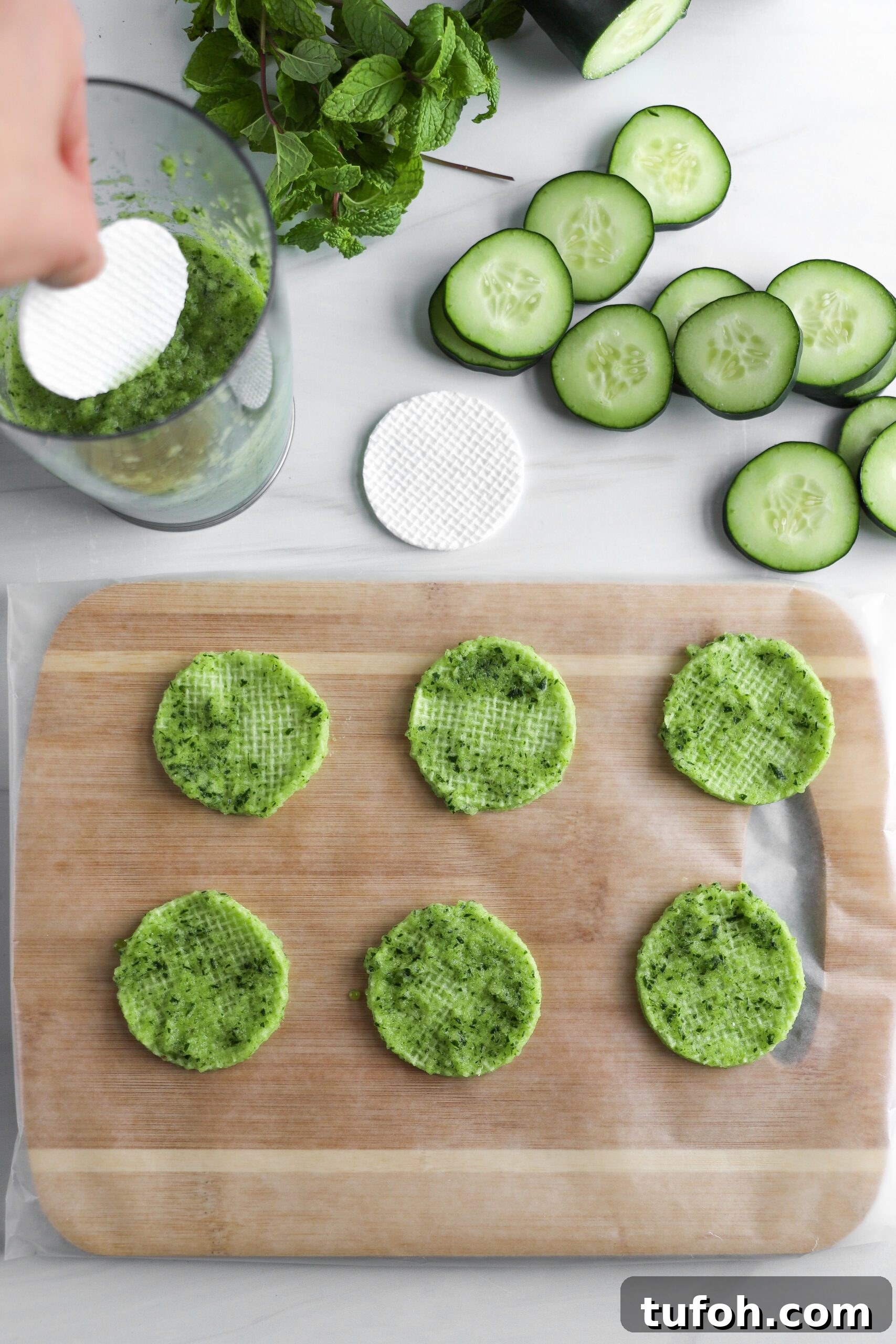 Homemade Cucumber Eye Pads for Puffy Eyes and Dark Circles 5 DIY Cucumber Eye Pads