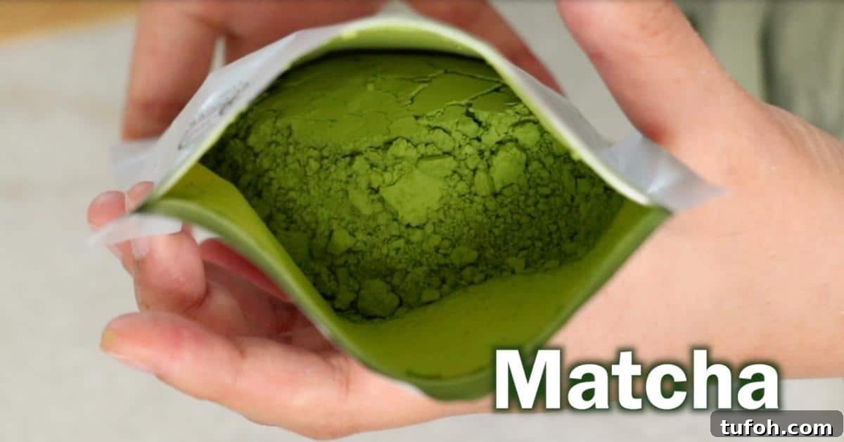 matcha powder in a bag