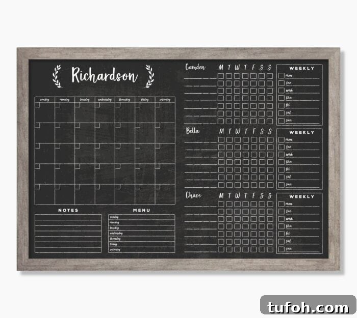 Create a Home Command Center: 18 Stylish Layout Ideas 10 chalkboard calender