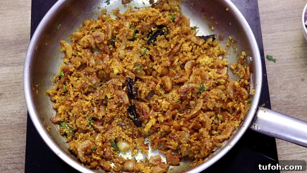 Texture of spicy Goan kismoor made with dried prawns.