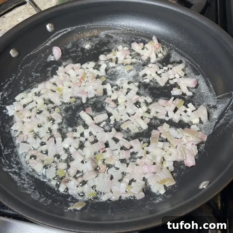 Sambuca Cream Shrimp Recipe: Garlic Butter Shrimp in Creamy Sambuca Sauce 6 img 33102 13