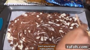 Christmas Chocolate Bark Recipe: Festive Candy & Nut Toppings 8 Swirled chocolate