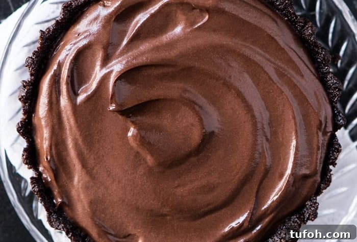 Single-Serve Chocolate French Silk Pie (Gluten-Free, Keto & Paleo) 3 Smooth chocolate filling for a keto French silk pie