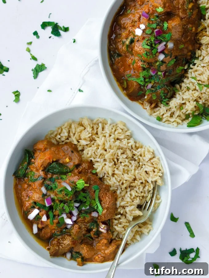 Slow-Cooked Beef Curry: Tender Slow Cooker Recipe 3 Easy slow cooker beef curry recipe with spinach and tomatoes