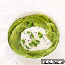 Pea Puree.- This pea puree is ready in 15 minutes and is really easy to make. I'm obsessed with this amazing recipe. It's the perfect side!